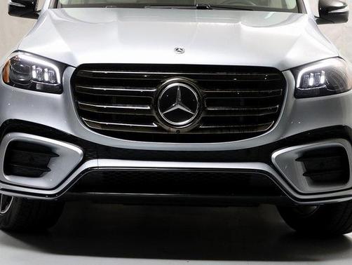 2026 Mercedes-Benz GLS 450 