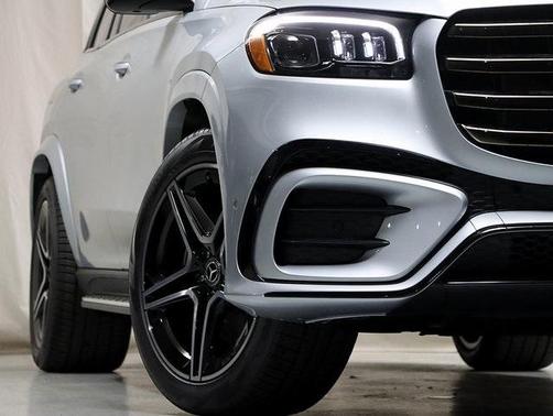 2026 Mercedes-Benz GLS 450 