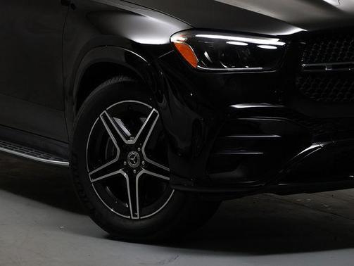 Black 2026 Mercedes-Benz GLE 450 4MATIC