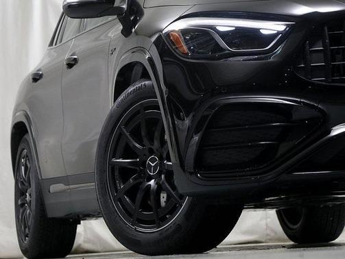 2025 Mercedes-Benz AMG GLA 35 Base