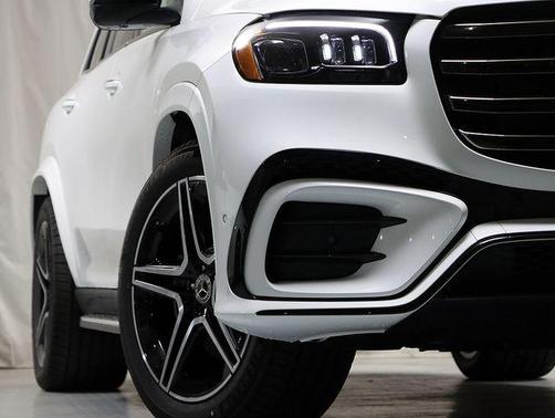 2026 Mercedes-Benz GLS 450 4MATIC