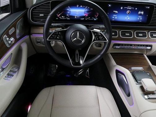2025 Mercedes-Benz GLS 450 4MATIC