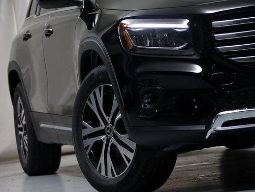 Black 2025 Mercedes-Benz GLB 250 Base 4MATIC