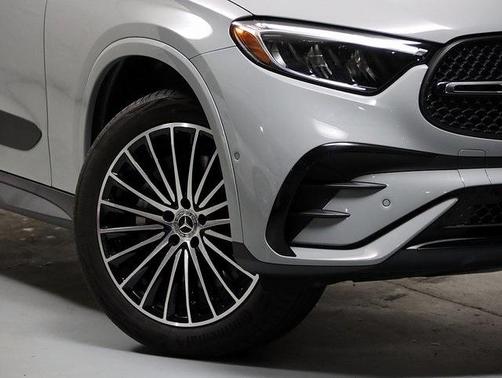 2025 Mercedes-Benz GLC 300 Base 4MATIC