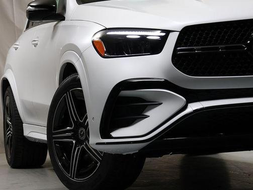 Moonlight White 2026 Mercedes-Benz GLE 450 4MATIC