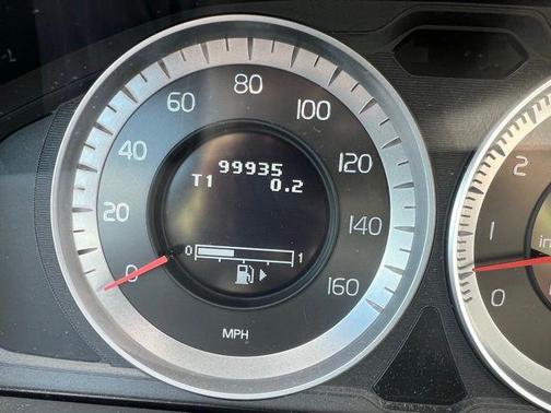 Caspian Blue Metallic 2013 Volvo XC70 3.2