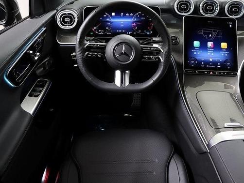 2025 Mercedes-Benz GLC 300 Base 4MATIC