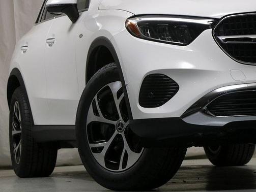 2025 Mercedes-Benz GLC 350e Base 4MATIC