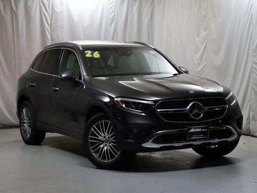 Graphite Gray Metallic 2026 Mercedes-Benz GLC 300 Base 4MATIC