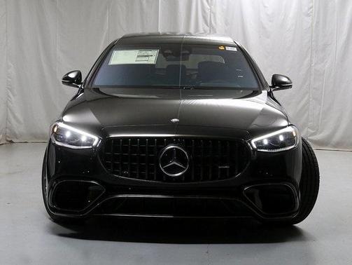 2025 Mercedes-Benz AMG S 63 E Base