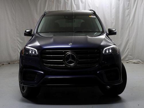 2026 Mercedes-Benz GLS 450 4MATIC