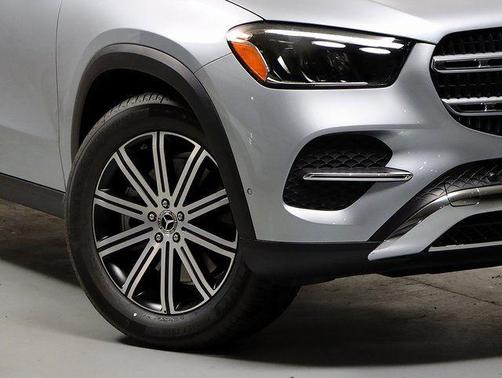 Silver 2025 Mercedes-Benz GLE 450 4MATIC
