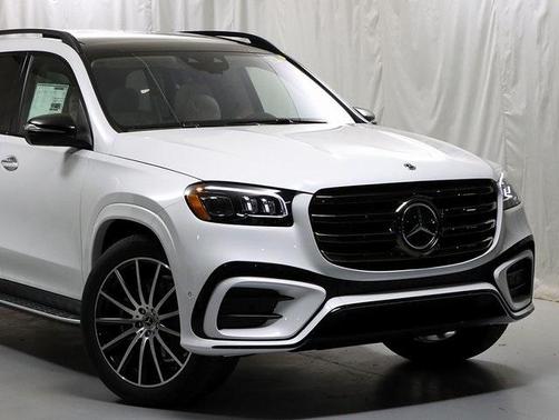 2026 Mercedes-Benz GLS 580 