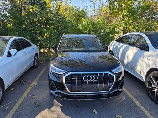2025 Audi Q3 45 S line Premium