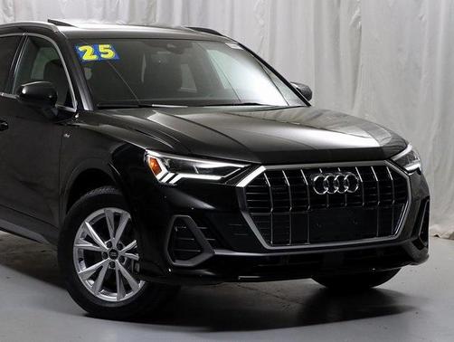 2025 Audi Q3 45 S line Premium