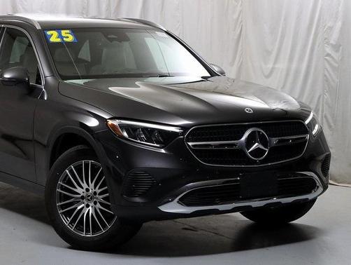 2025 Mercedes-Benz GLC 300 Base 4MATIC