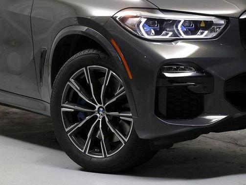2021 BMW X5 M50i
