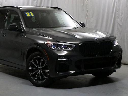 2021 BMW X5 M50i