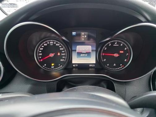 2019 Mercedes-Benz GLC 300 Base 4MATIC