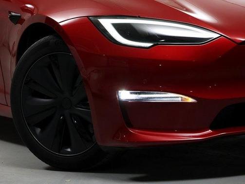 2023 Tesla Model S 