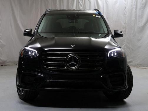 Obsidian Black 2026 Mercedes-Benz GLS 450 4MATIC