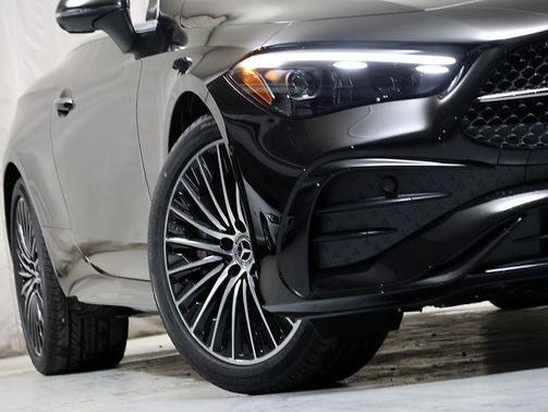 Obsidian Black 2026 Mercedes-Benz CLE 450 Base 4MATIC