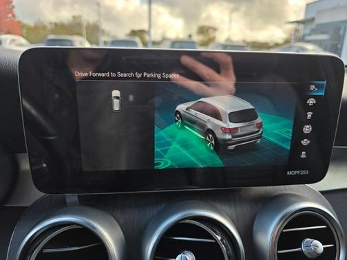 2022 Mercedes-Benz GLC 300 Base 4MATIC