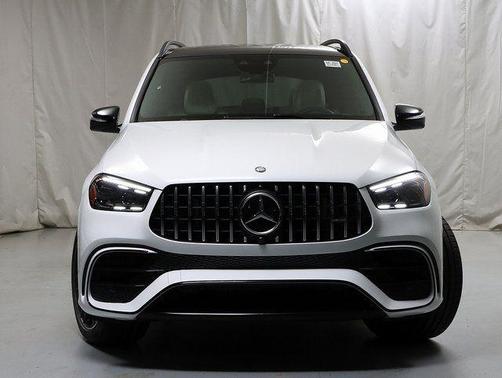 Moonlight White 2026 Mercedes-Benz AMG GLE 63 S