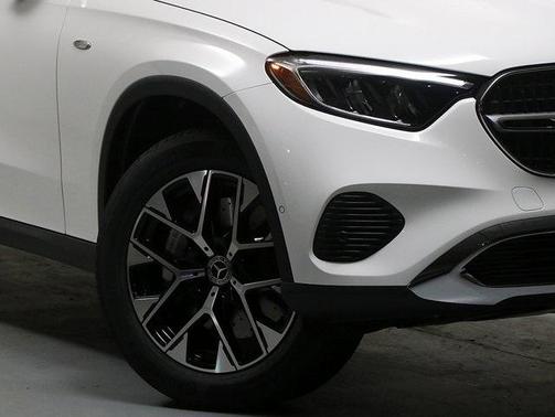 2025 Mercedes-Benz GLC 350e Base 4MATIC