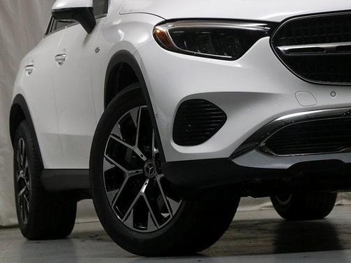 2025 Mercedes-Benz GLC 350e Base 4MATIC