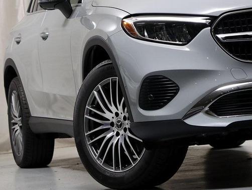 2025 Mercedes-Benz GLC 300 Base 4MATIC