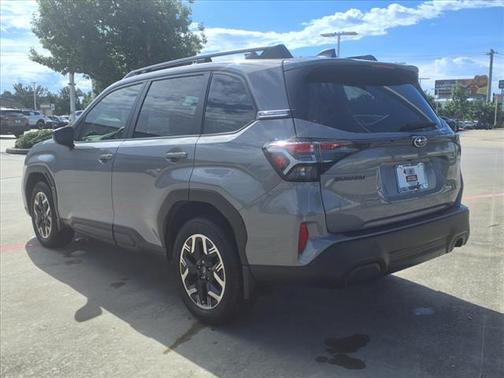 2025 Subaru Forester Premium