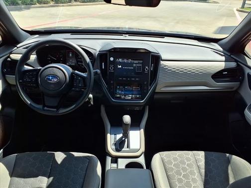 2025 Subaru Forester Base