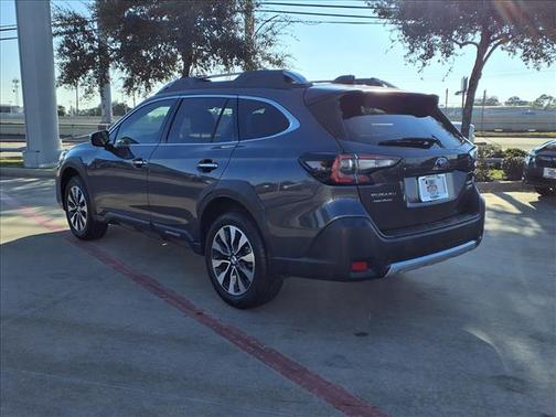 2023 Subaru Outback Touring