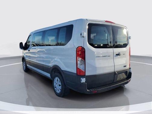 2022 Ford Transit-350 XLT