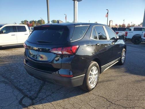 2022 Chevrolet Equinox LS