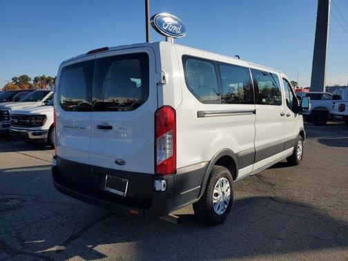 2022 Ford Transit-350 XLT