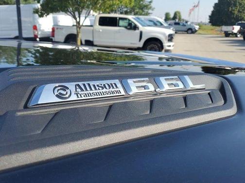 2025 Chevrolet Silverado 3500 LT