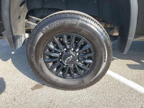 2025 Chevrolet Silverado 3500 LT