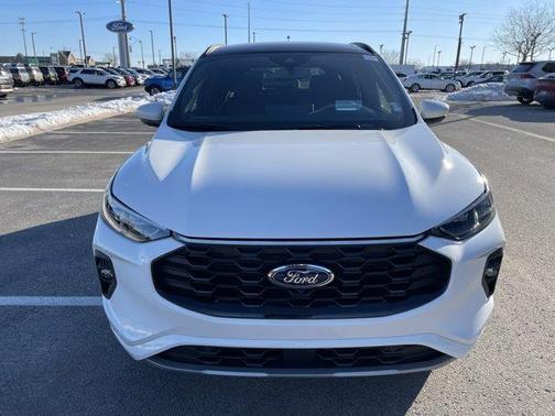 2024 Ford Escape ST-Line Elite