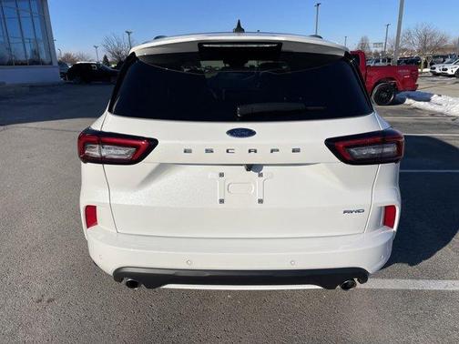 2024 Ford Escape ST-Line Elite