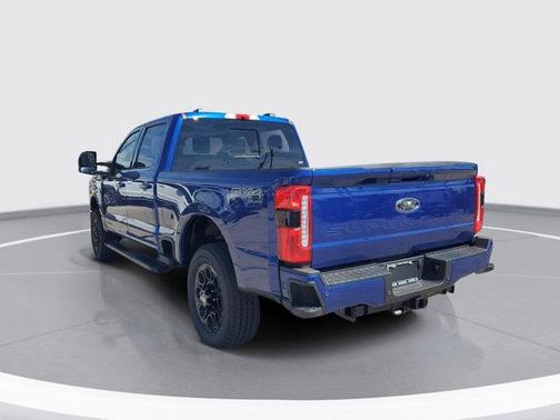 2026 Ford F-350 Lariat Super Duty