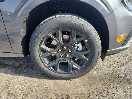 Carbonized Gray Metallic 2026 Ford Maverick Lobo High