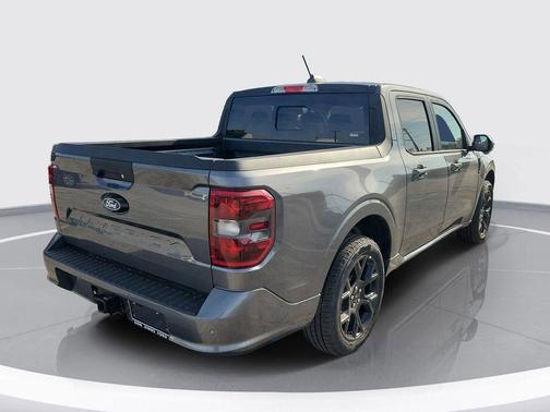 Carbonized Gray Metallic 2026 Ford Maverick Lobo High