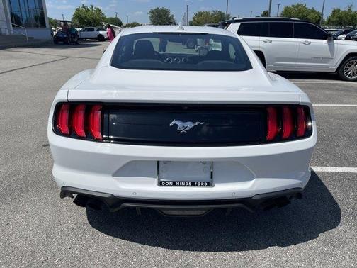 2021 Ford Mustang EcoBoost