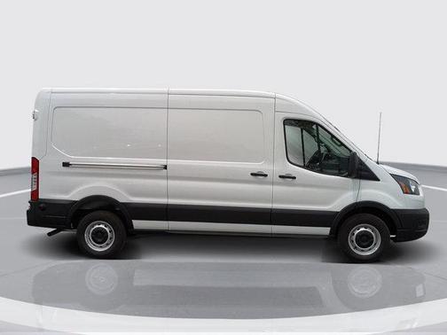 2025 Ford Transit-250 148 WB Medium Roof Cargo