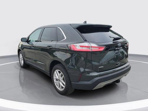 Green Metallic 2023 Ford Edge SEL