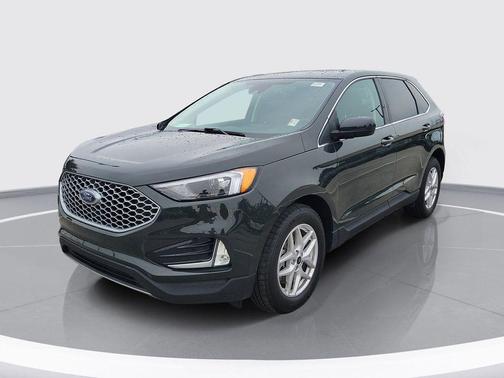 Green Metallic 2023 Ford Edge SEL