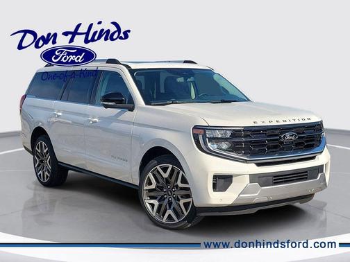 Star White 2026 Ford Expedition Max Platinum