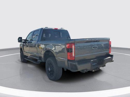 2026 Ford F-350 Lariat Super Duty